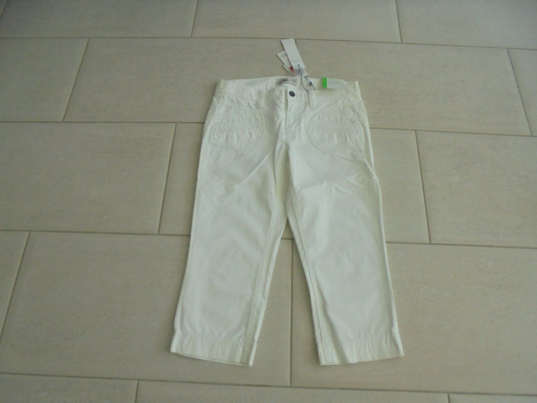 Esprit Pantaloni: ESPRIT CAPRI HOSE DAMEN GR.34 NEU – Nuovo (secondo la descrizione) da Rotkreuz venduto da Samballi