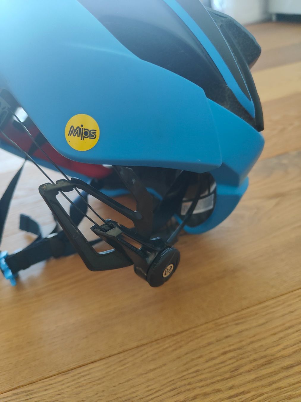 Bontrager Helme: Bontrager Circuit MIPS Velohelm – Gebraucht aus Zollikofen von Marc2309 1