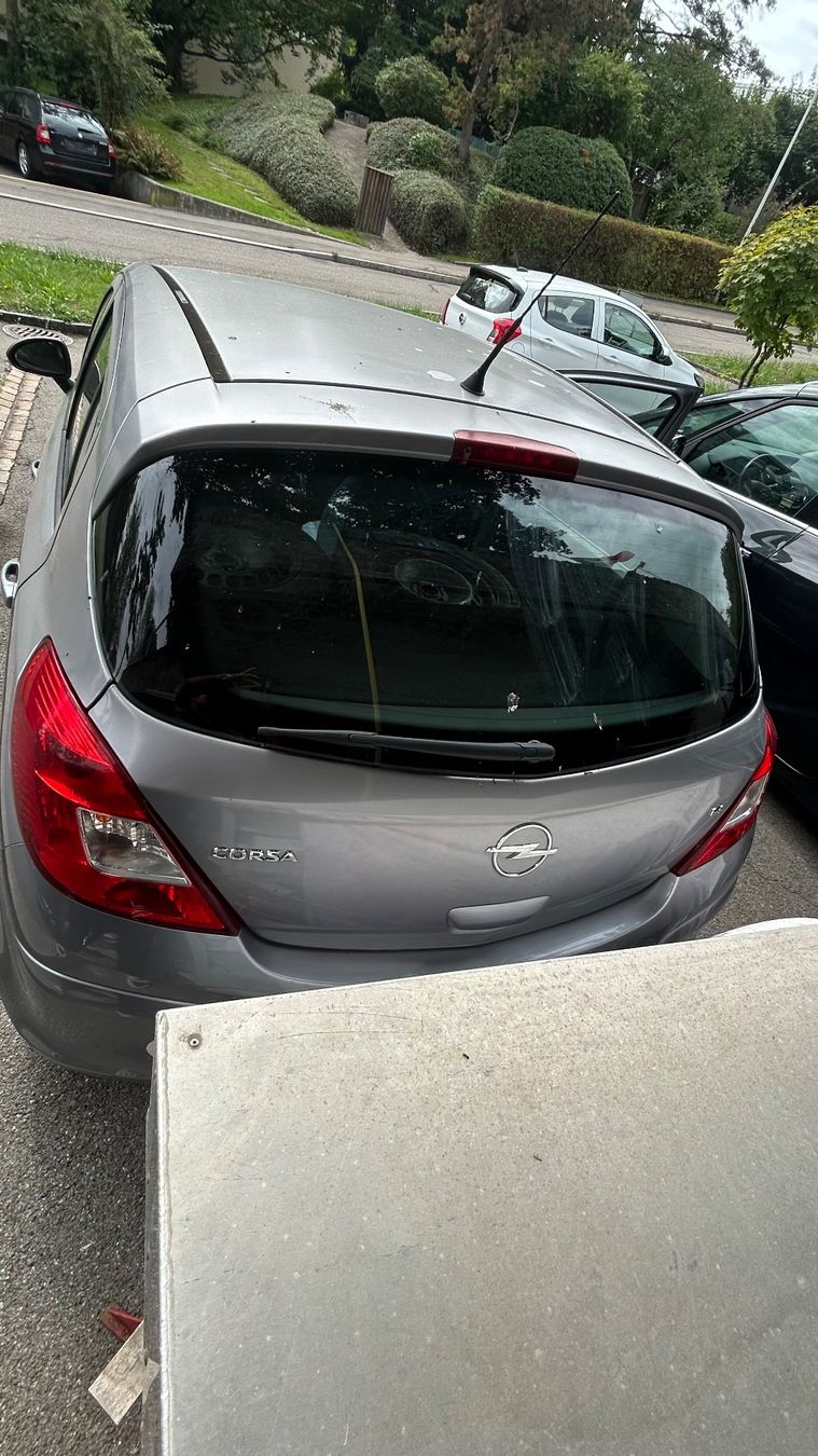 Opel Automobili: Opel Corsa – Usato da Richterswil venduto da muk_dw6t 2