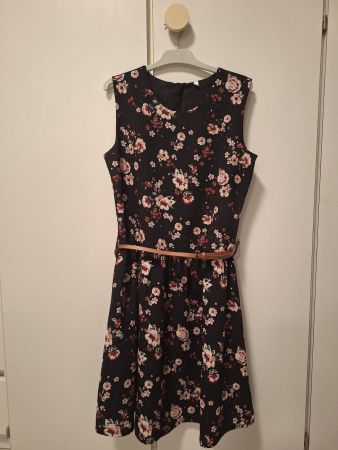 Sommerliches Mädchen Kleid, Gr. 158