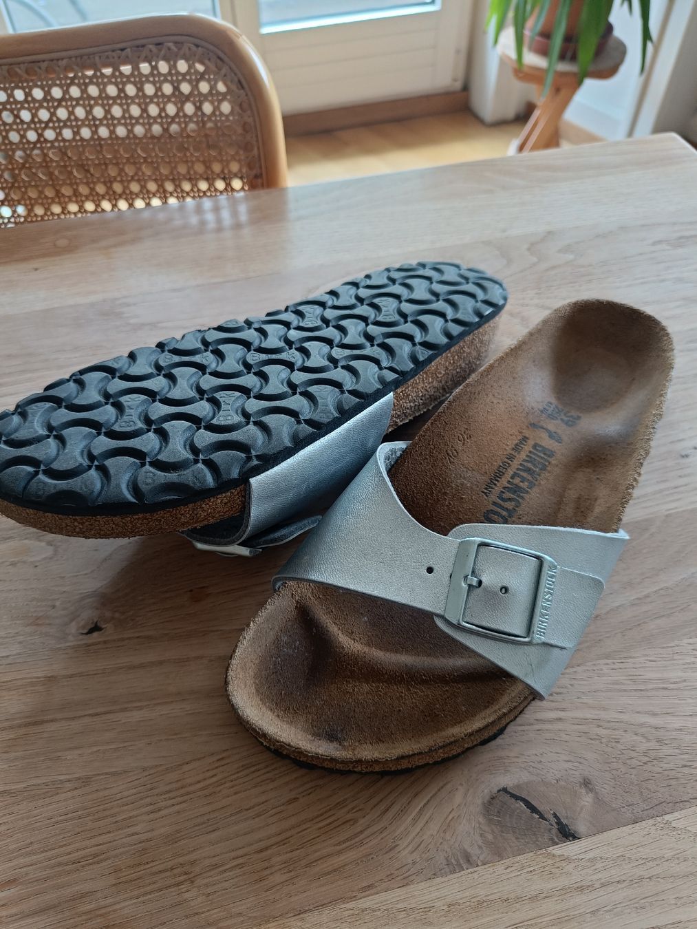 Birkenstock Scarpe da donna: Birkenstock Silber – Usato da Luzern venduto da noraelizabeth 1