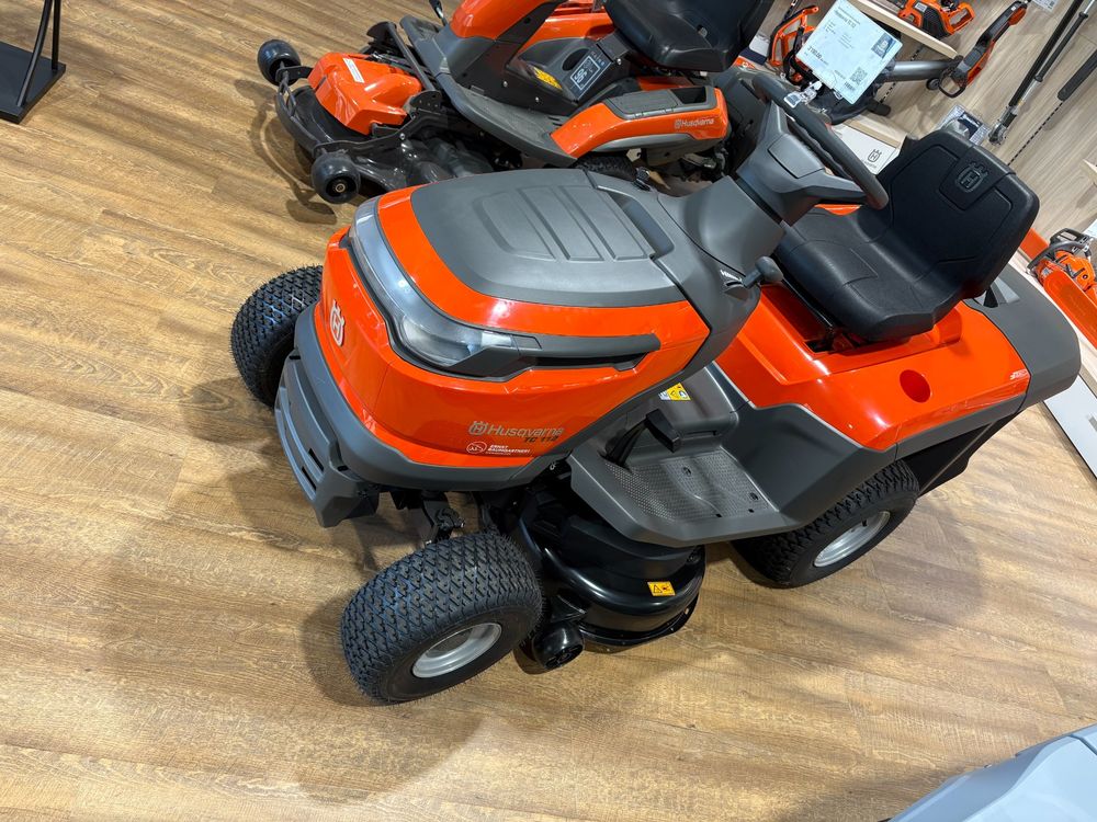 Husqvarna Rasentraktor TC112 (Neu (gemäss Beschreibung)) in Lätti für ...