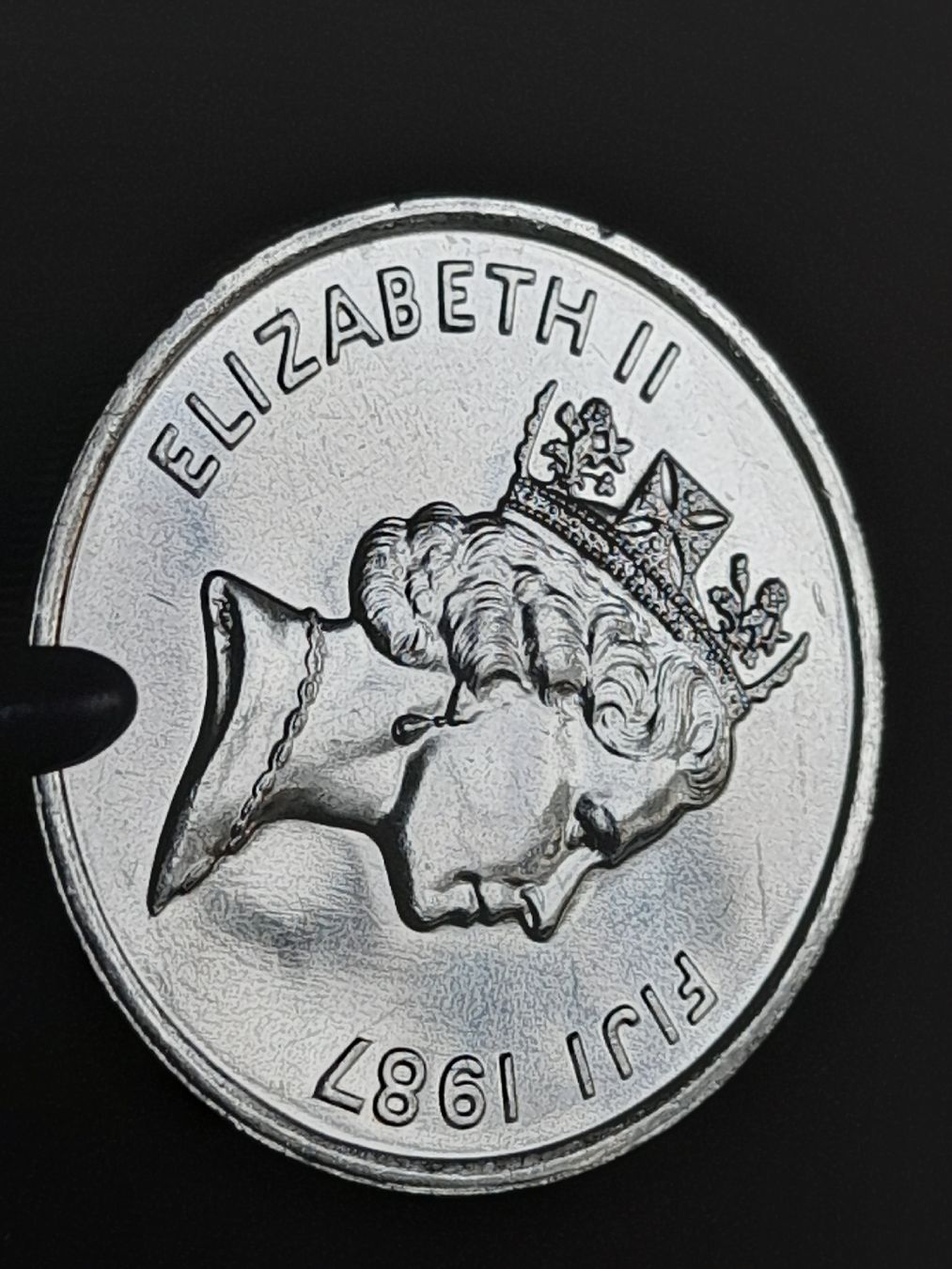 Tutti le monete: 5 Cent 1987 Fidschi "Elisabeth II"  – Usato da Basel venduto da Basel_20 3