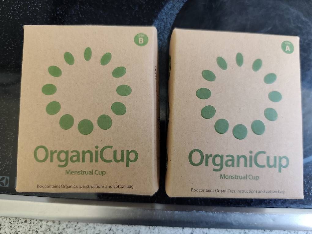 Chapeaux, bonnets & casquettes: Menstruationkappe "Organic Cup" Gr A – D'occasion à Ennetmoos par Tilfreds