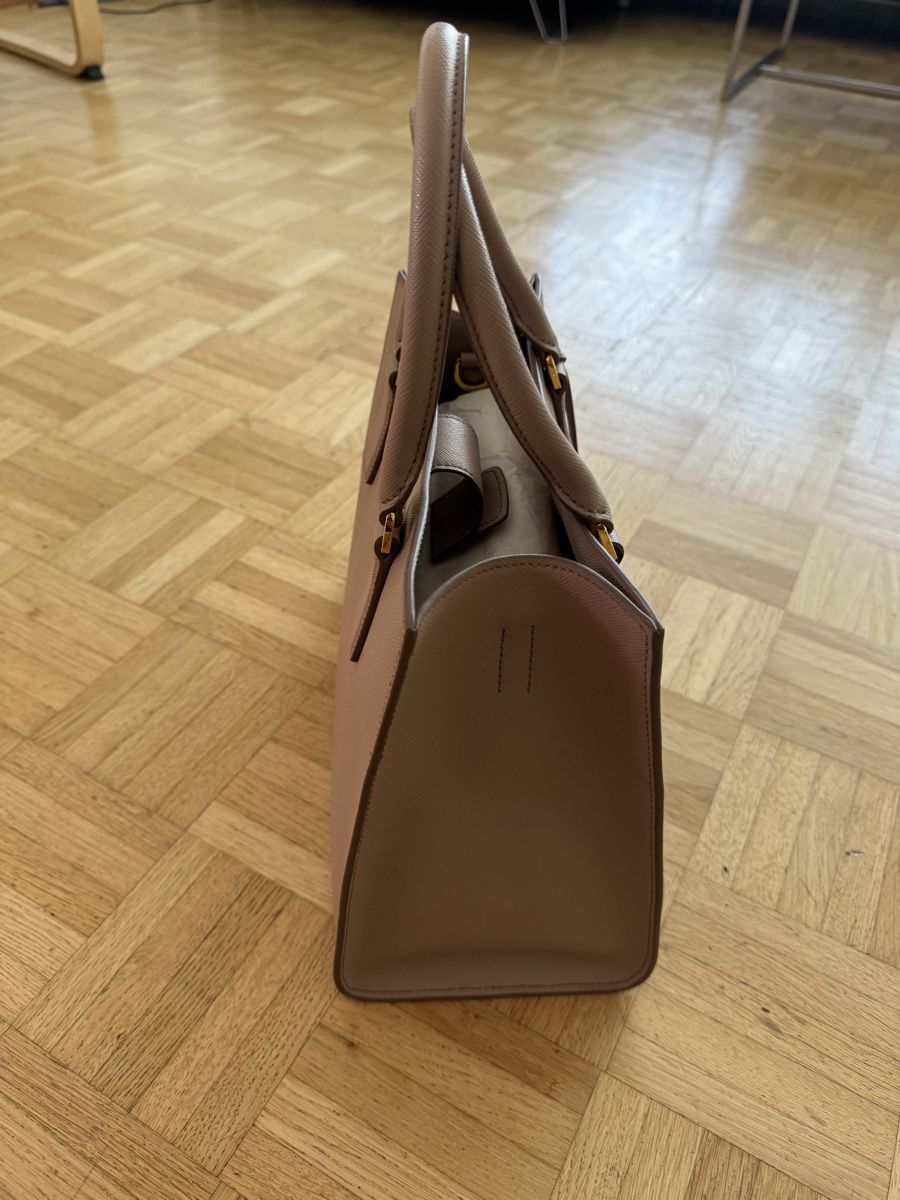 Prada Borse da donna: Prada Handtasche Saffiano Leder in altrosa – Nuovo (secondo la descrizione) da Zürich venduto da Kia78 2