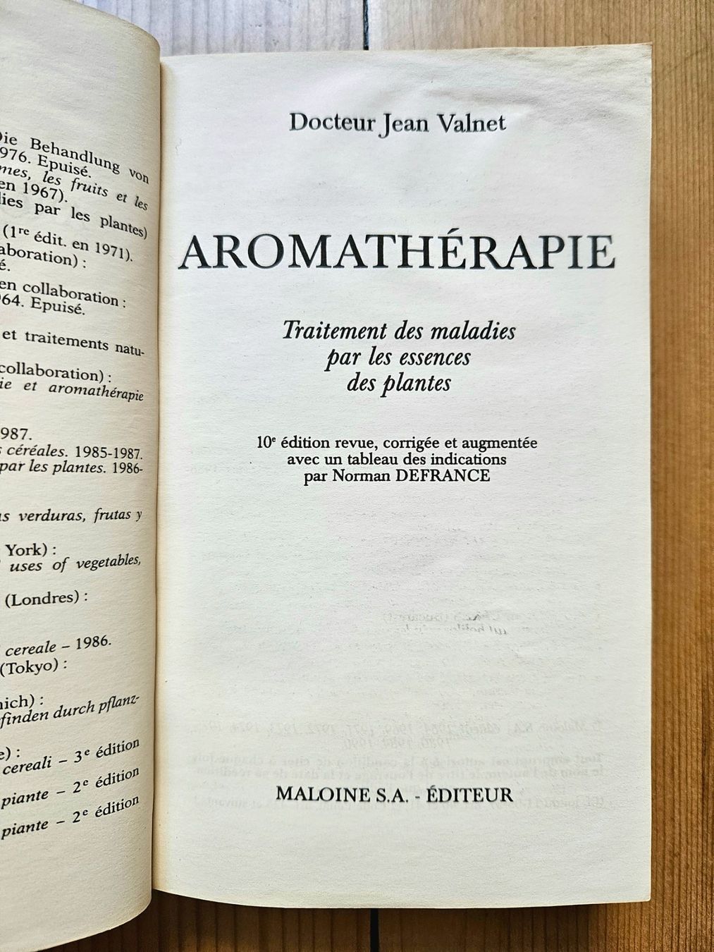 Libri: L'aromathérapie - Dr Jean Valnet – Usato da Genève venduto da Januacoeli 1