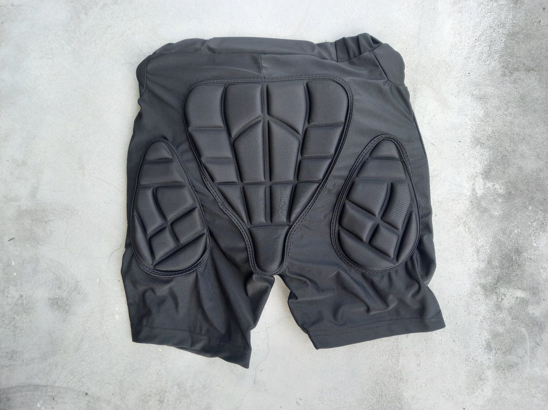 Pantaloni: Schwarze Schutzhose für Radfahrer M L XL – Nuovo e nell'imballaggio originale da Bremblens venduto da SHOPSPORT 1