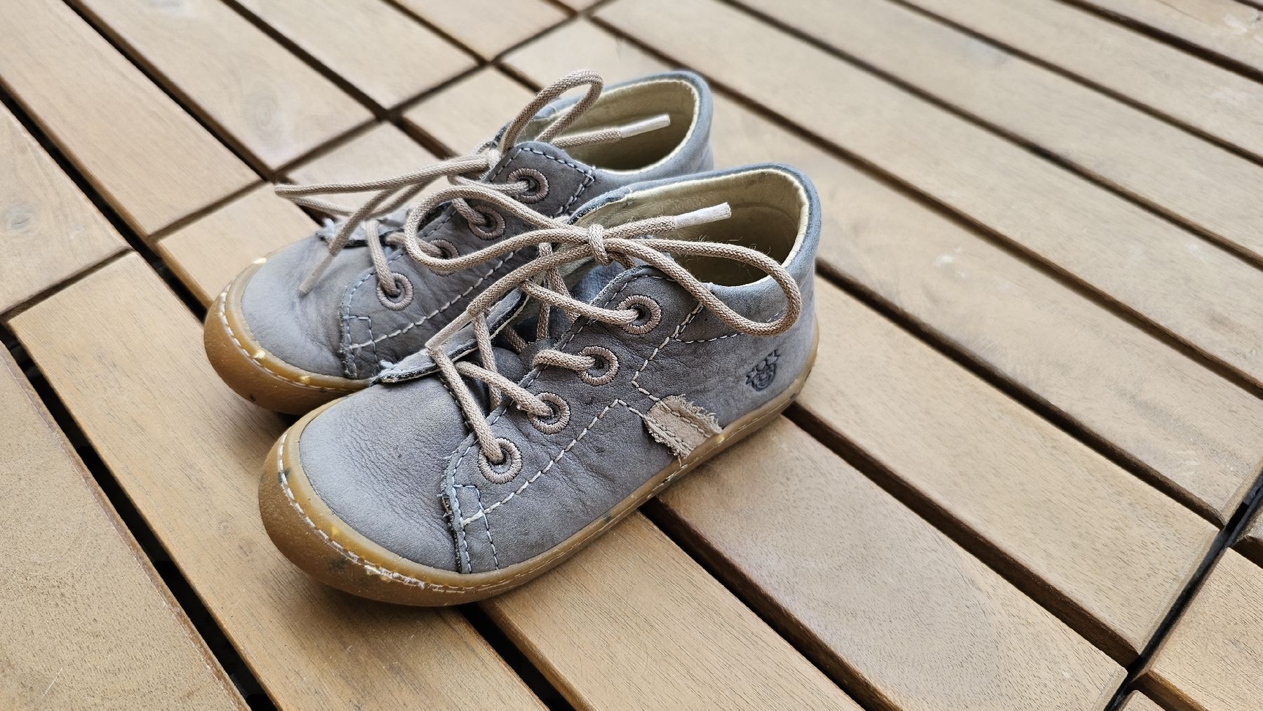 Scarpe per ragazzi: Peppino Lernlaufschuhe und Sandalen – Usato da Winterthur venduto da O-LeeG 2