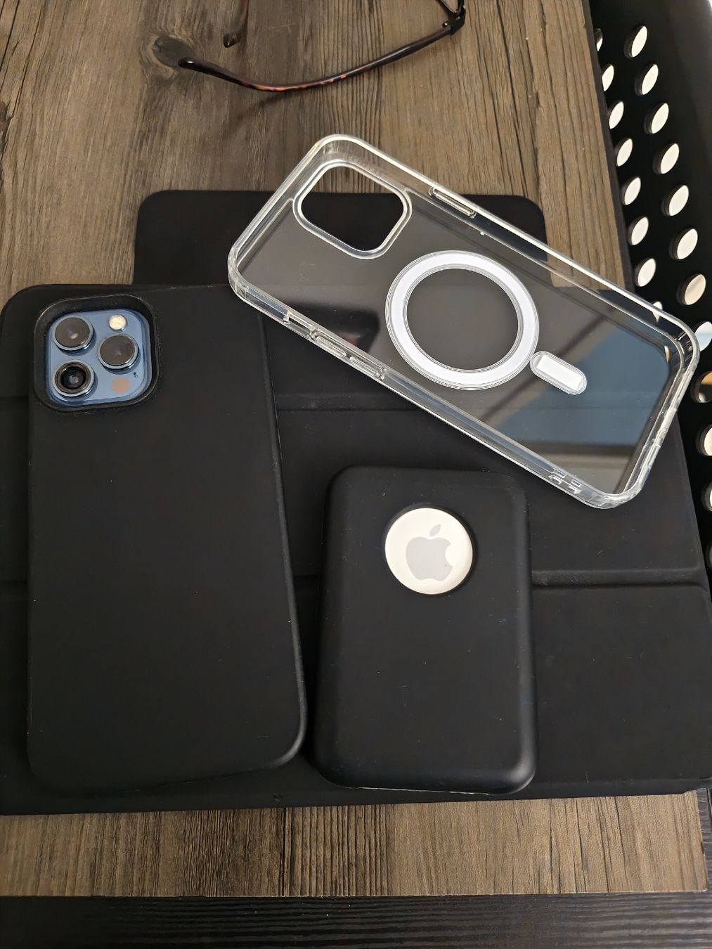 Apple Telefoni cellulari / Smartphones: iPhone 12 Pro Max + Magsafe original Apple – Usato da Locarno venduto da gilsousa 3