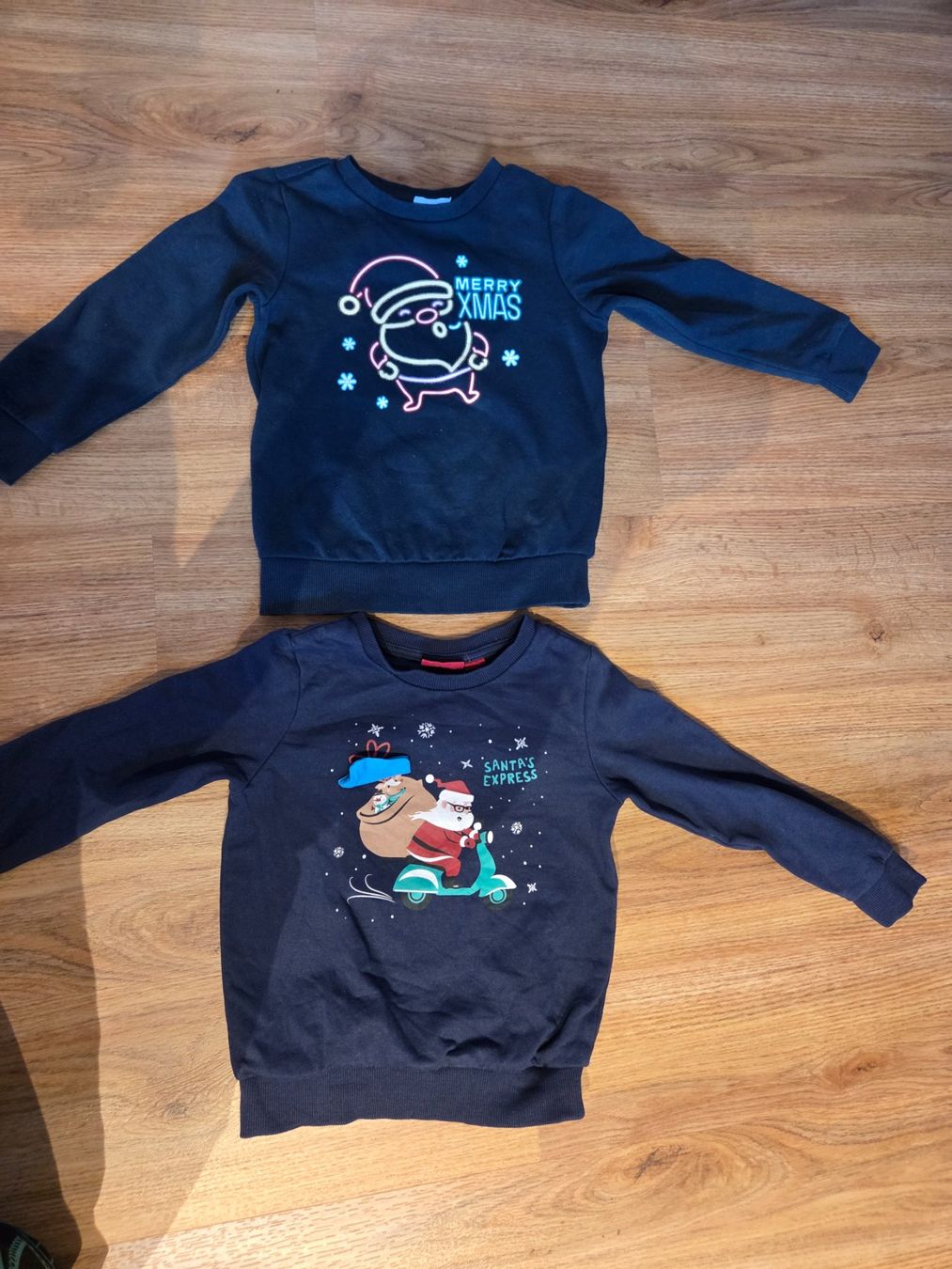 Maglioni & Felpe: 2 Pullover Weihnachten, Gr. 110 / 116 – Usato da Heinrichswil venduto da frankie19860