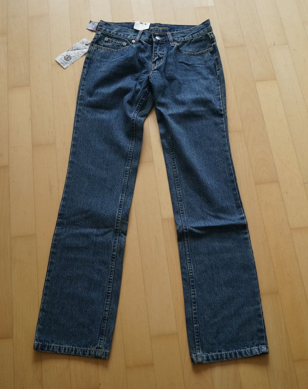Jeans: Element Frauen-Jeans Gr. 28, neu – Neu (gemäss Beschreibung) aus Köniz von Fred333