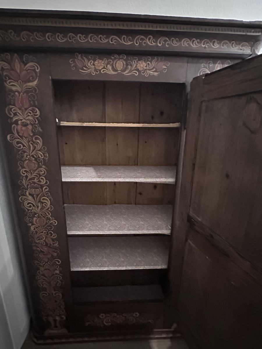 Armoires: Bauernschrank  – D'occasion à Zürich par nad_k7y6 3