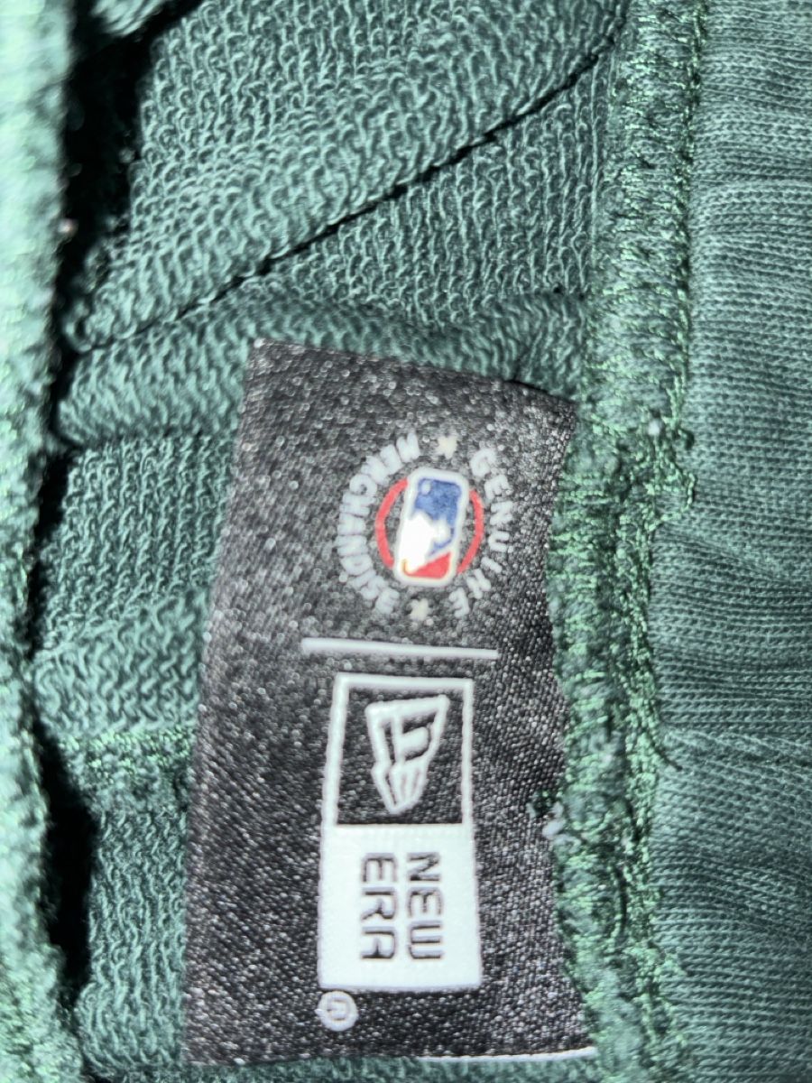 Pantaloni: New Era Sweatpants – Usato da Kloten venduto da afr_6bsl 1