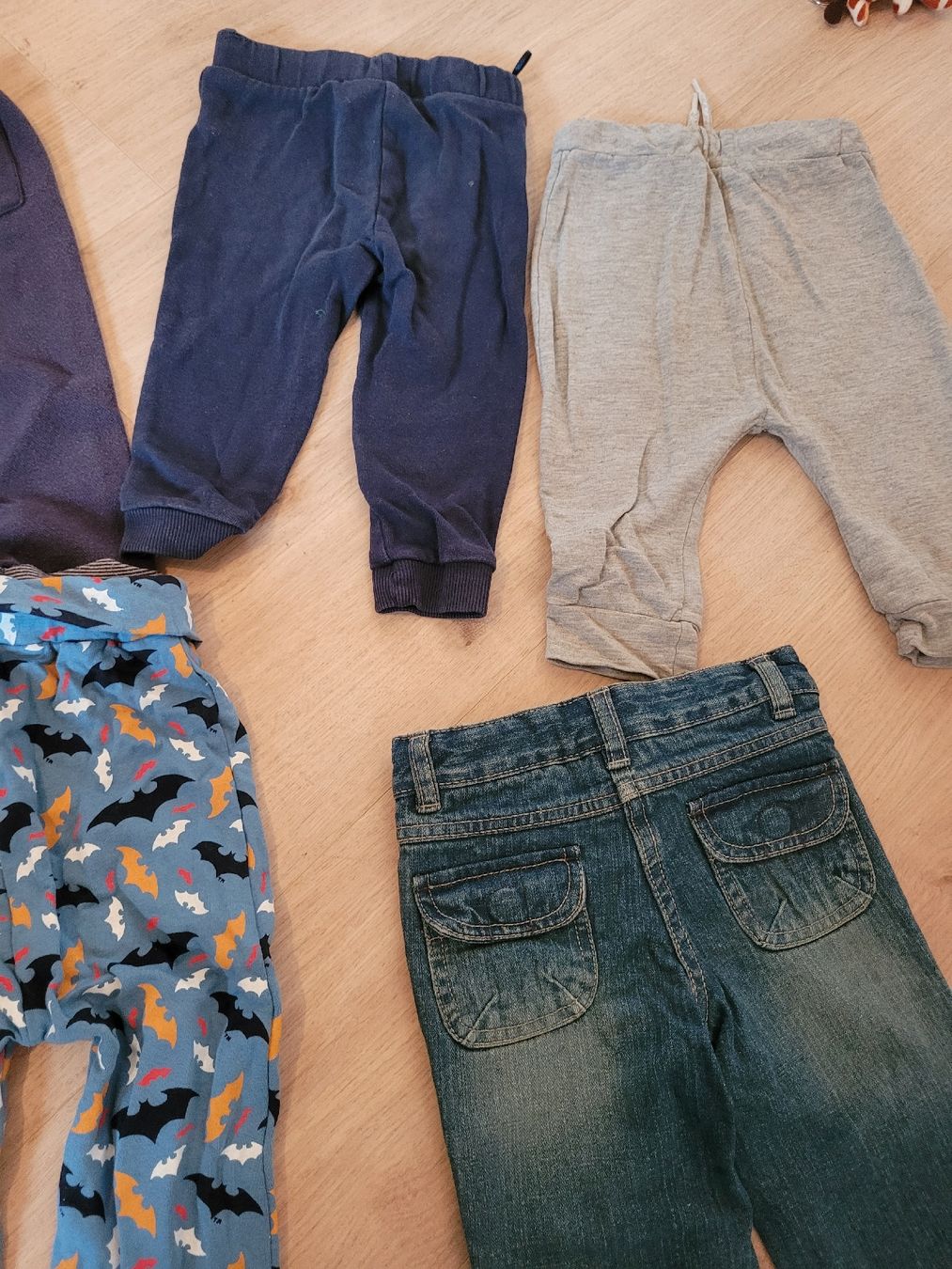 Pantaloni: 5 Hosen Gr. 86 – Usato da Lupsingen venduto da sta_wgg5 8