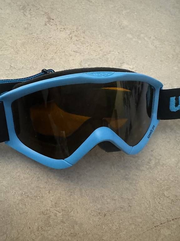 Occhiali & Lenti: Skibrille Uvex Kinder – Usato da Luzern venduto da _.Horizon._ 1