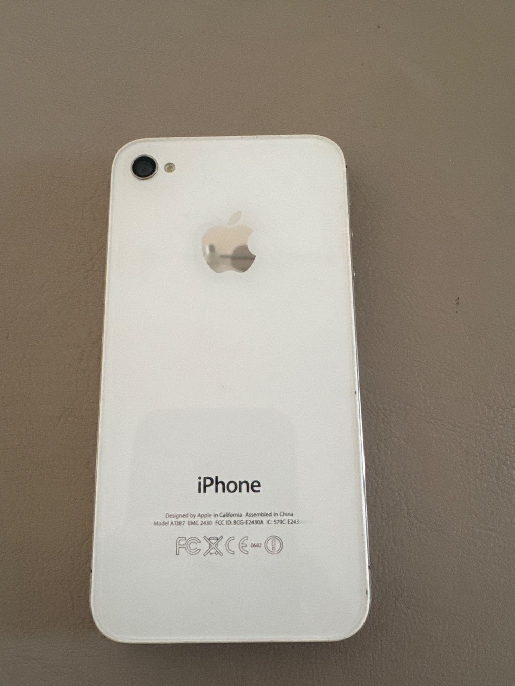 Apple Telefoni cellulari / Smartphones: iPhone 4 / 4s – Difettoso da Adliswil venduto da Busys 1