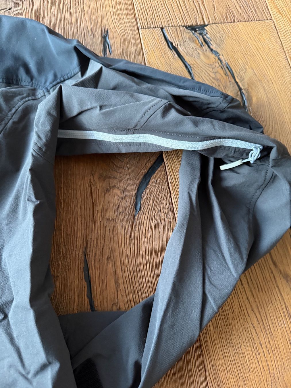 Norrøna Giacche: Norrona Softshell Jacke, schwarz-grau, Damen, Grösse S – Usato da Aeschi b. Spiez venduto da fux_l5vd 4