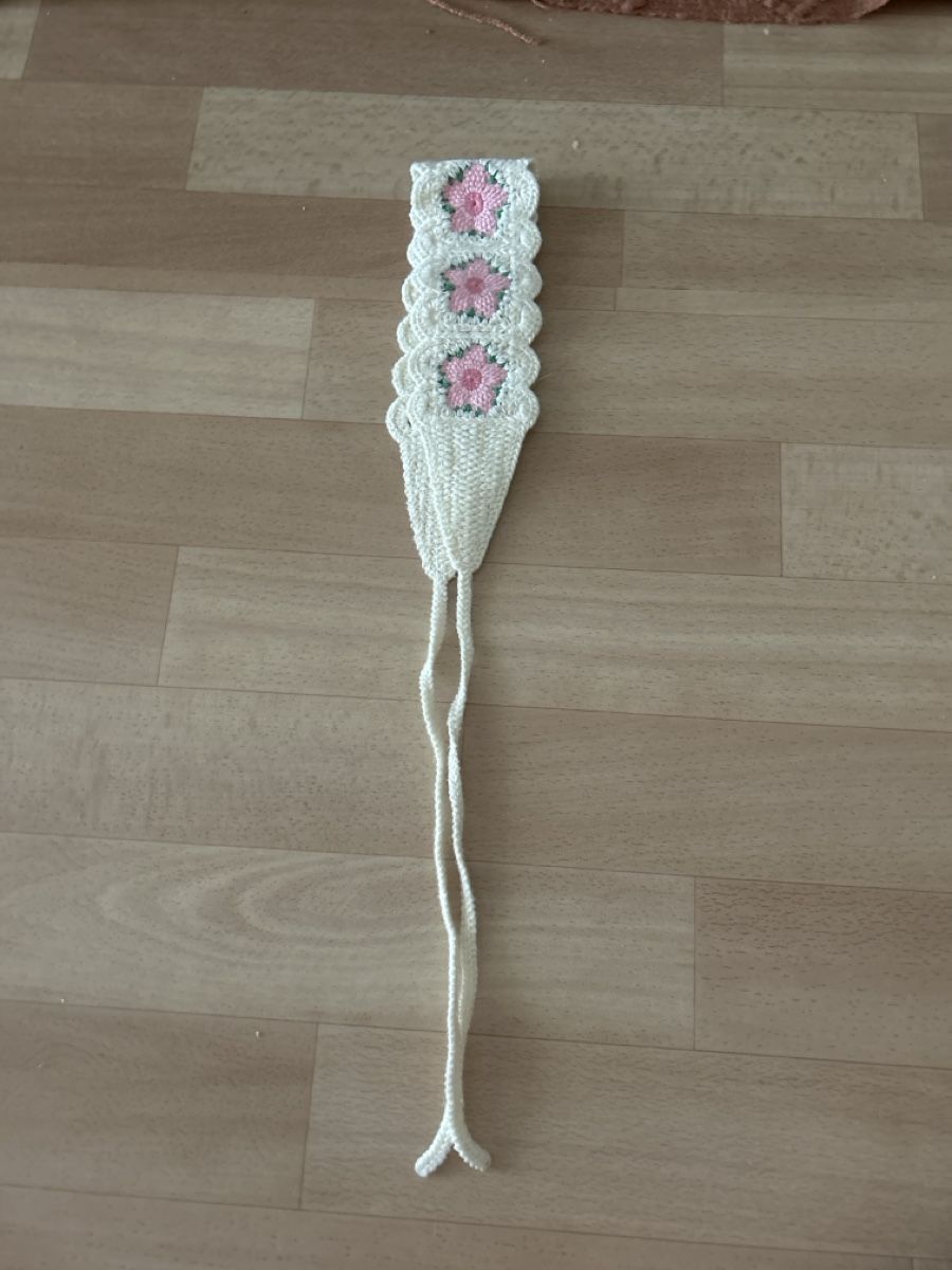 Haarschmuck: Haarband mit Blumenmuster – Gebraucht aus Zürich von xeniiilou