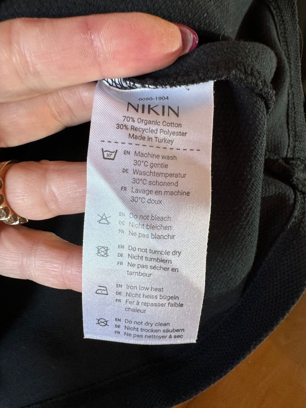 Nikin Maglioni & Felpe: schwarzer Pullover von Nikon Gr. L – Usato da Grosswangen venduto da second_hand_dress 6