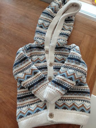 Baby Strickjacke mit Kapuze gefüttert neu