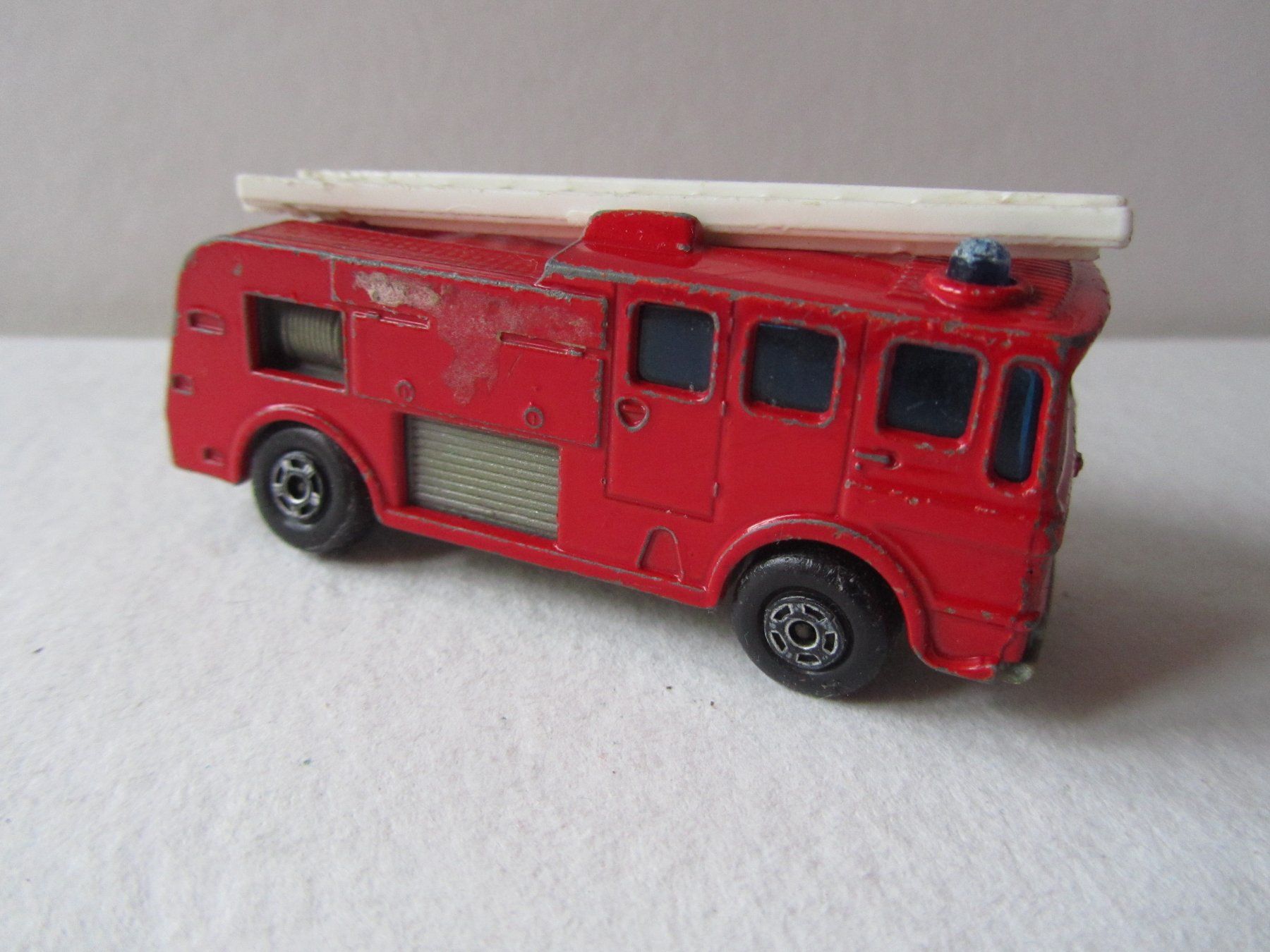 Matchbox Modellini d'auto: Merryweather Fire Engine, Matchbox Superfast, Nr. 35A – Usato da Weiningen ZH venduto da dietsch57 2