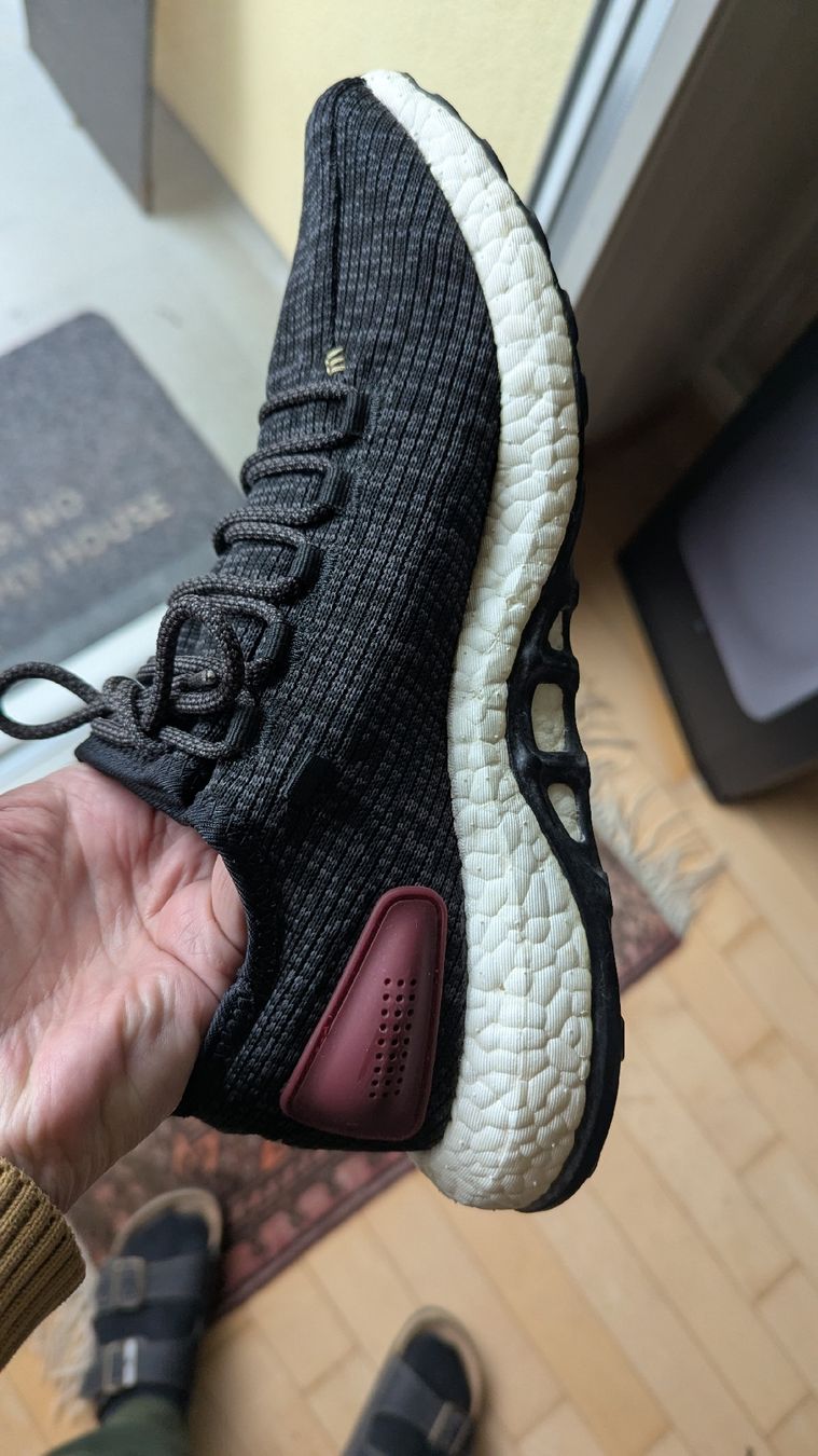 Adidas Herrenschuhe: Adidas Pure Boost 42 2/3 Black – Gebraucht aus Urdorf von Lenny001 1