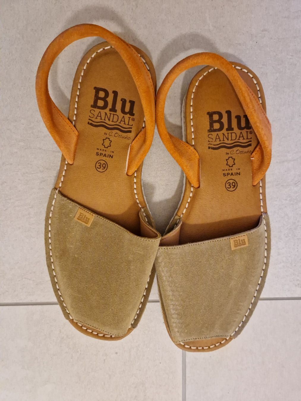 Scarpe da donna: Spanische Sandalen, Grösse 39 – Usato da Ittigen venduto da Esha13 1