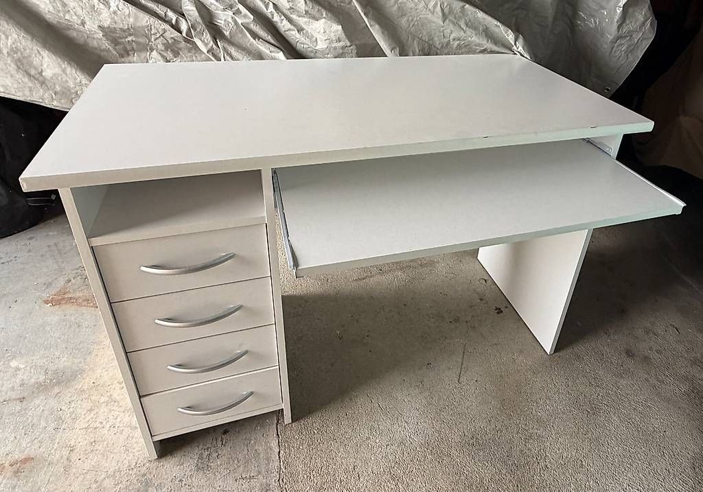 Scrivanie: Bureau blanc – Usato da Mont-sur-Rolle venduto da gwenrear 1