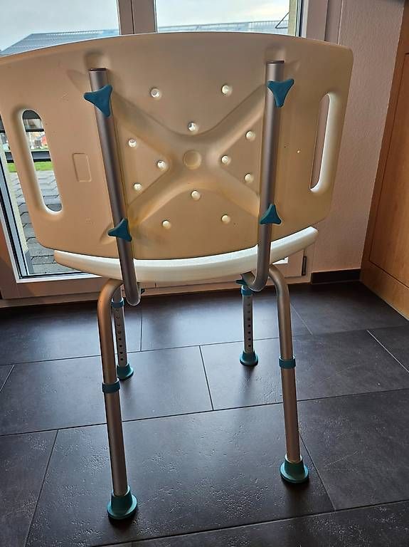 Hocker: Dusch-/ Badhocker – Gebraucht aus Neudorf von Vogelhof 2