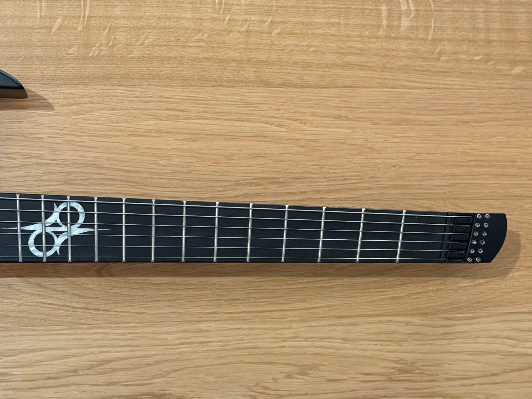 Strumenti musicali: Solar H2.6C – Carbon Black | Headless Multiscale E-Gitarre – Usato da Schaffhausen venduto da jl_wy6k 3