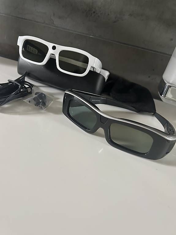 Home Cinema: 3 D Brillen neu 2 Stück – Nuovo (secondo la descrizione) da Gisikon venduto da luz_l95s 1