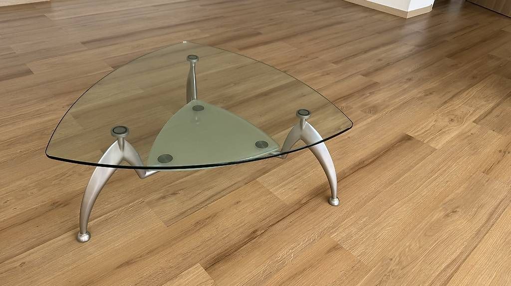 Pfister Tavoli: Glas-Clubtisch – Usato da Ebikon venduto da Leonidas2 3