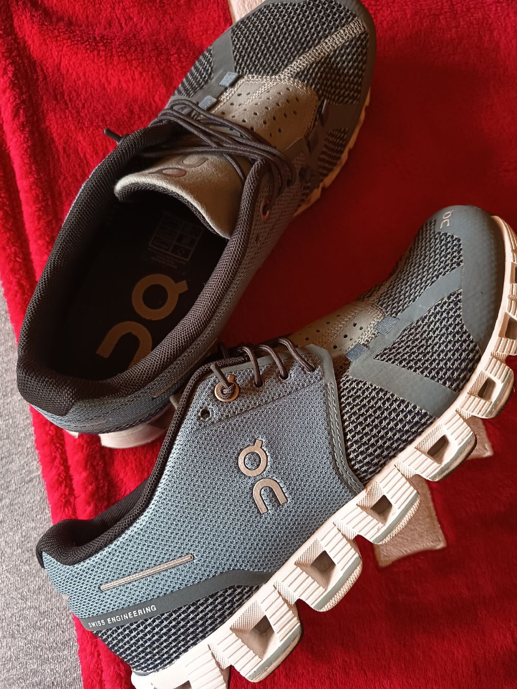 On Scarpe da donna: On Cloud Damen Laufschuhe Gr. 38 – Usato da Necker venduto da nina-10 1