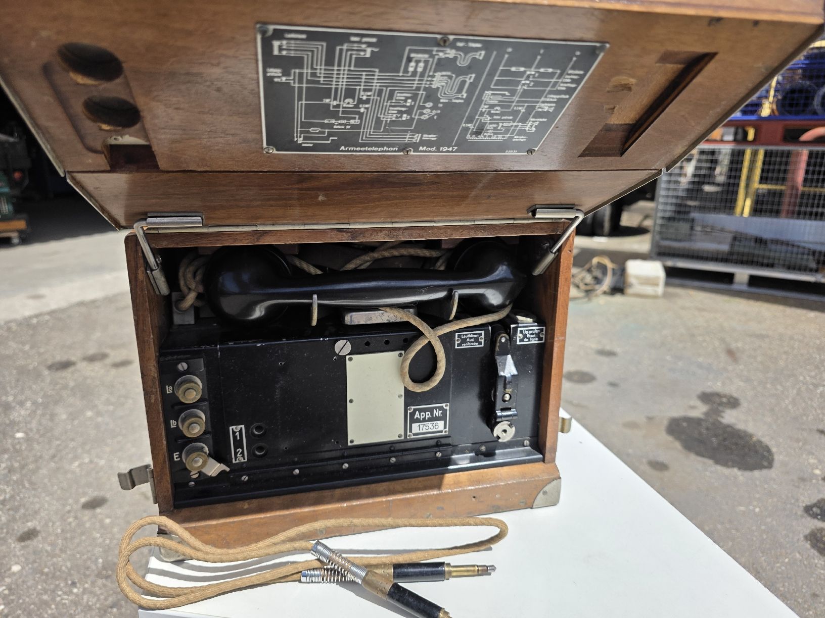 Telefone: Feldtelefon Schweizer Armee – Gebraucht aus Baar von alf_682d