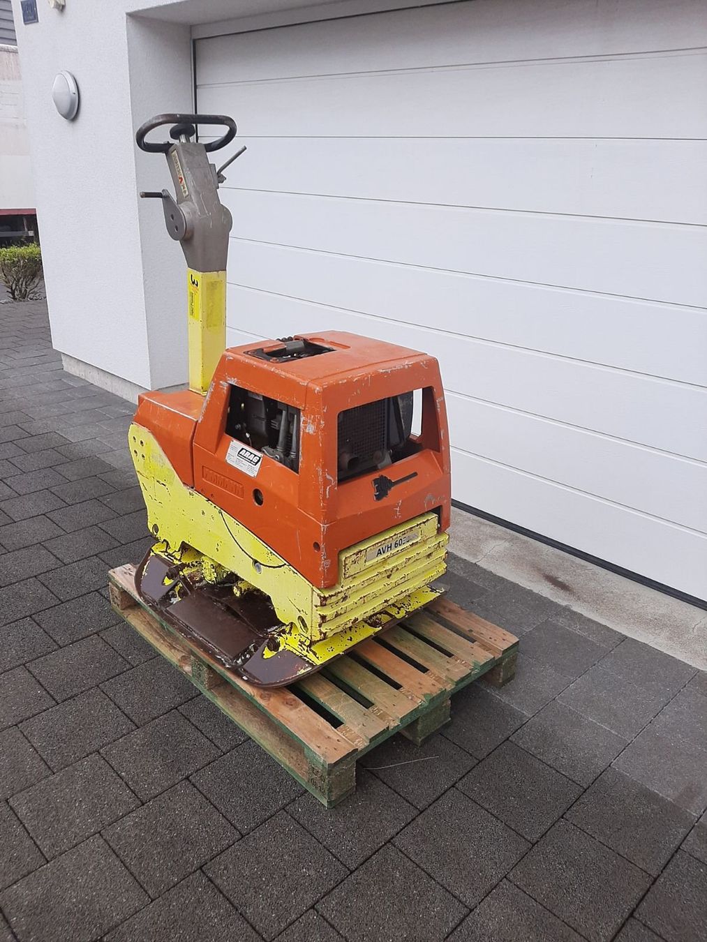 Tutte le macchine: Vibroplatte Rüttelplatte Ammann Hatz Diesel – Difettoso da Rain venduto da Kleinmoto 1