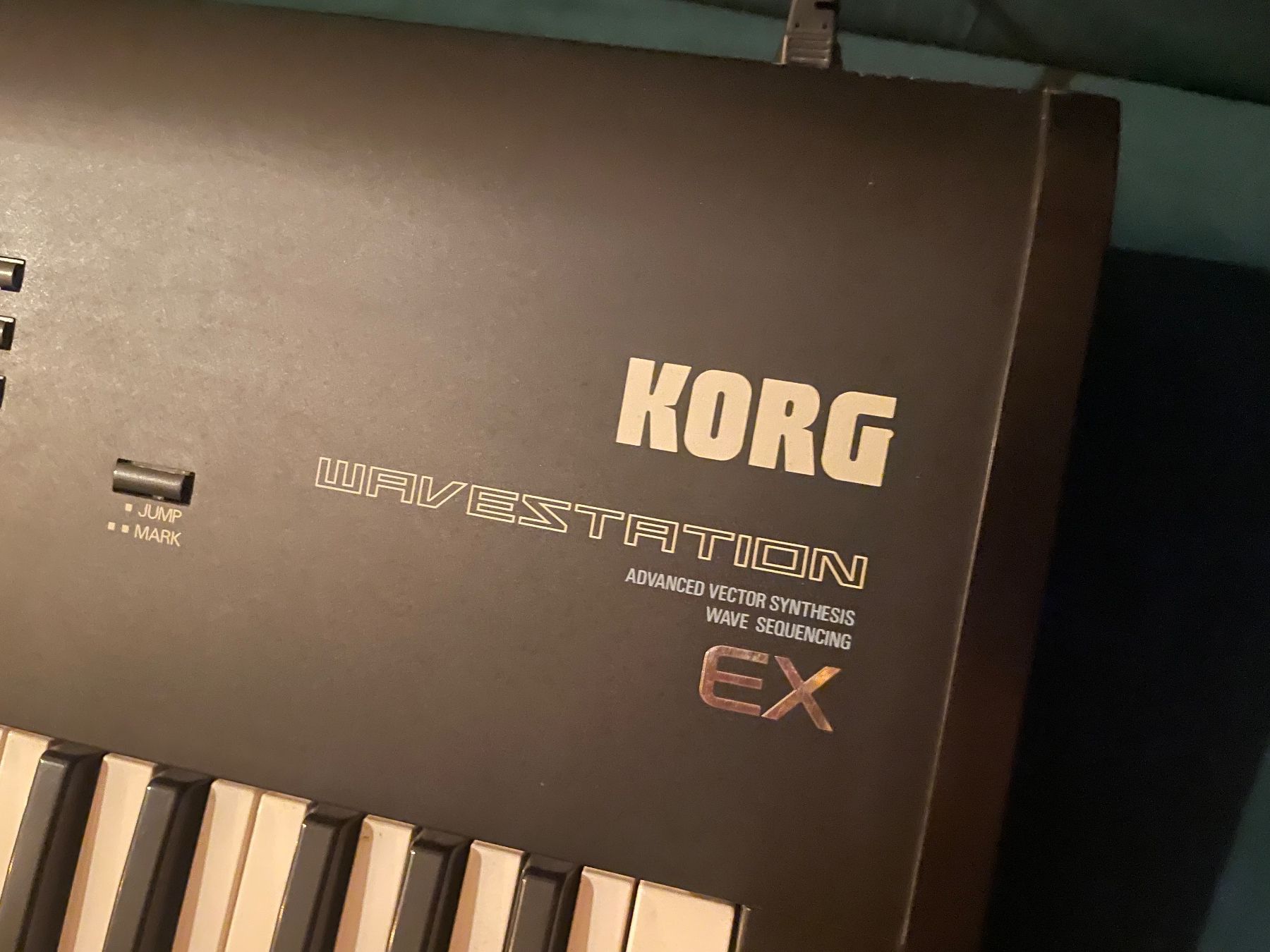 Korg Strumenti musicali: Korg Wavestation EX vector Synthesizer – Usato da Zürich venduto da Arcana_Fail 2