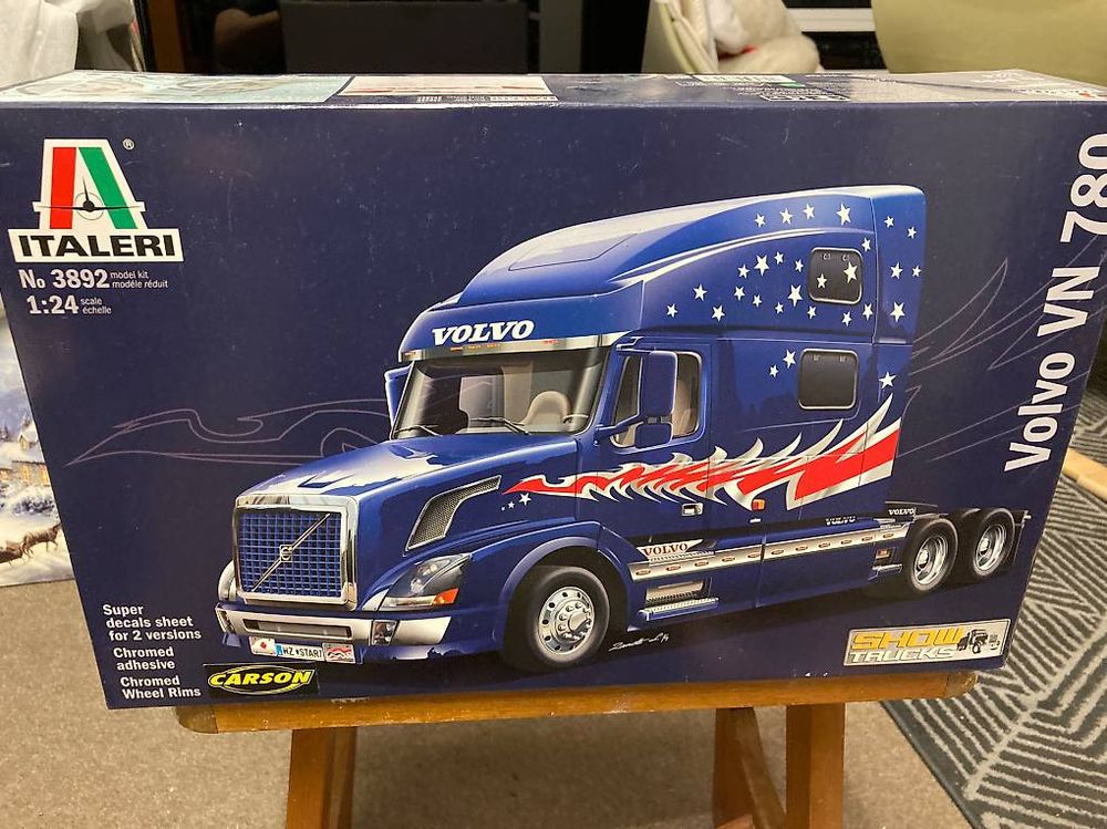 Zub. Blenden Volvo - Set Di 4 Fregi Per Modellismo Auto In Scala 1:87 - Colore Nero