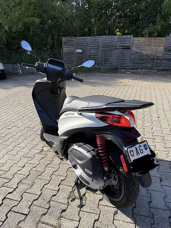 Scooter: Roller Piaggio MedleyS 125 – Usato da Windisch venduto da agi_mq7b 1