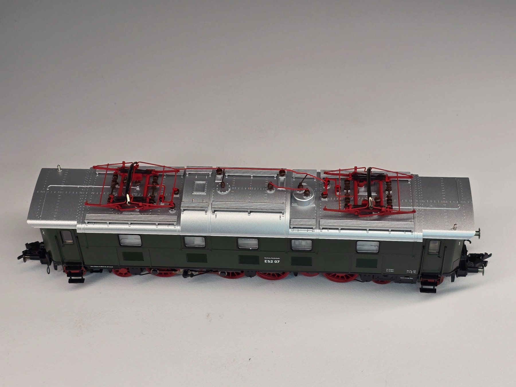 Fleischmann Modellini di ferrovie: Fleischmann 435201, DB, E 52, mit Schnittstelle, Neu – Nuovo e nell'imballaggio originale da Kloten venduto da Nicola2 3