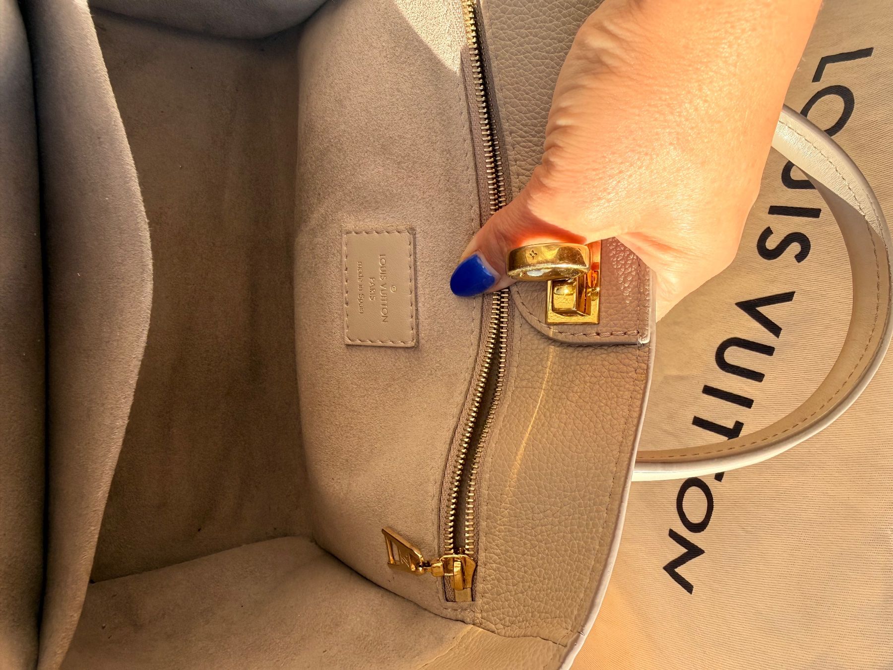 Louis Vuitton Borse da donna: Sac Louis Vuitton On my side PM – Usato da Montana venduto da Momo15 8