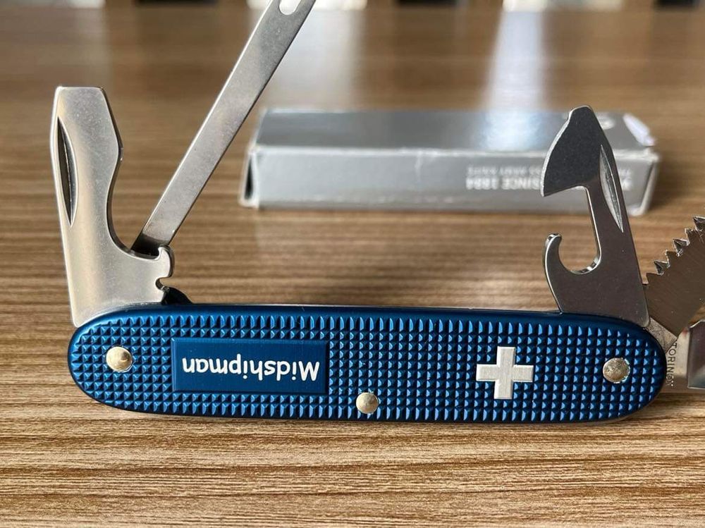 VICTORINOX MIDSHIPMAN Acheter sur Ricardo