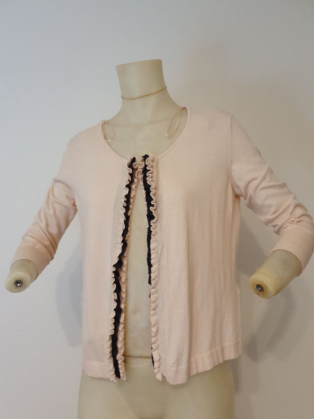 H&M Jacken: Feinstrick Jacke Gr L H&M – Gebraucht aus Niederbipp von fashionfuchs