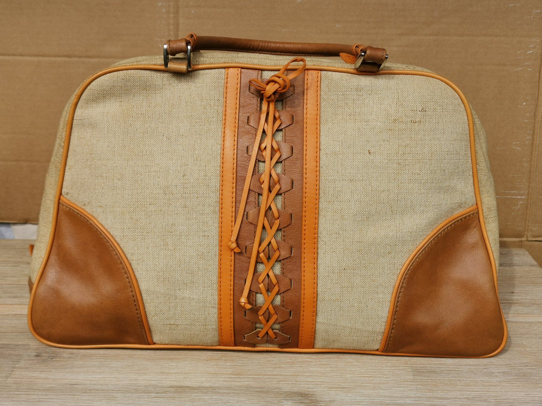 Borse da donna: ISABELLA FIORE Handtasche, Leinen und Leder – Usato da Basel venduto da Mamaree