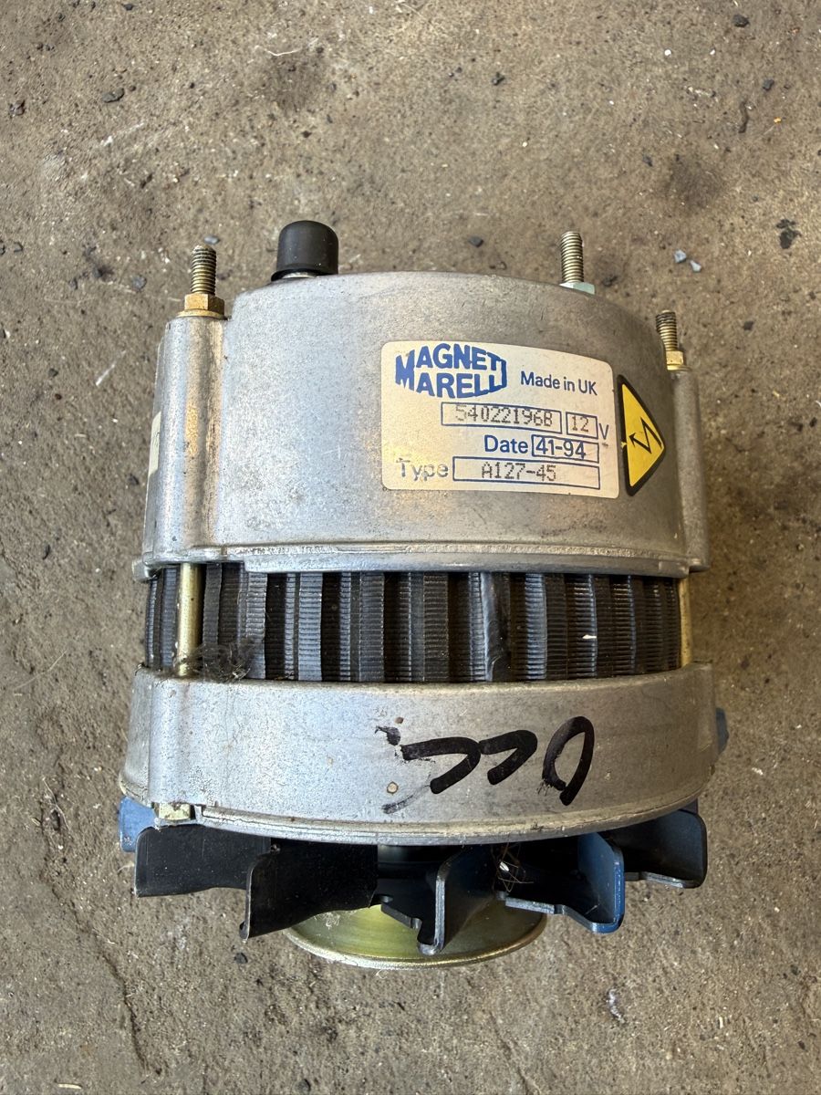 Tutti pezzi di ricambio auto: Alternator / Lichtmaschine – Usato da St. Gallen venduto da n13m4nn5 1