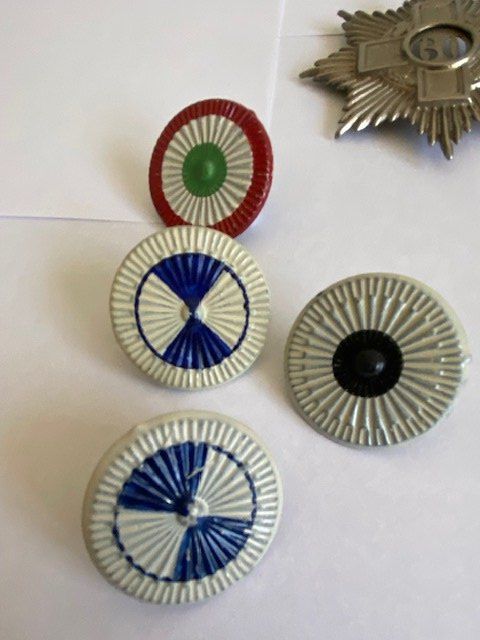 Schweizer Armee Placchette & Badge: KOKARDEN CH ARMEE – Usato da Chur venduto da silbermon 1