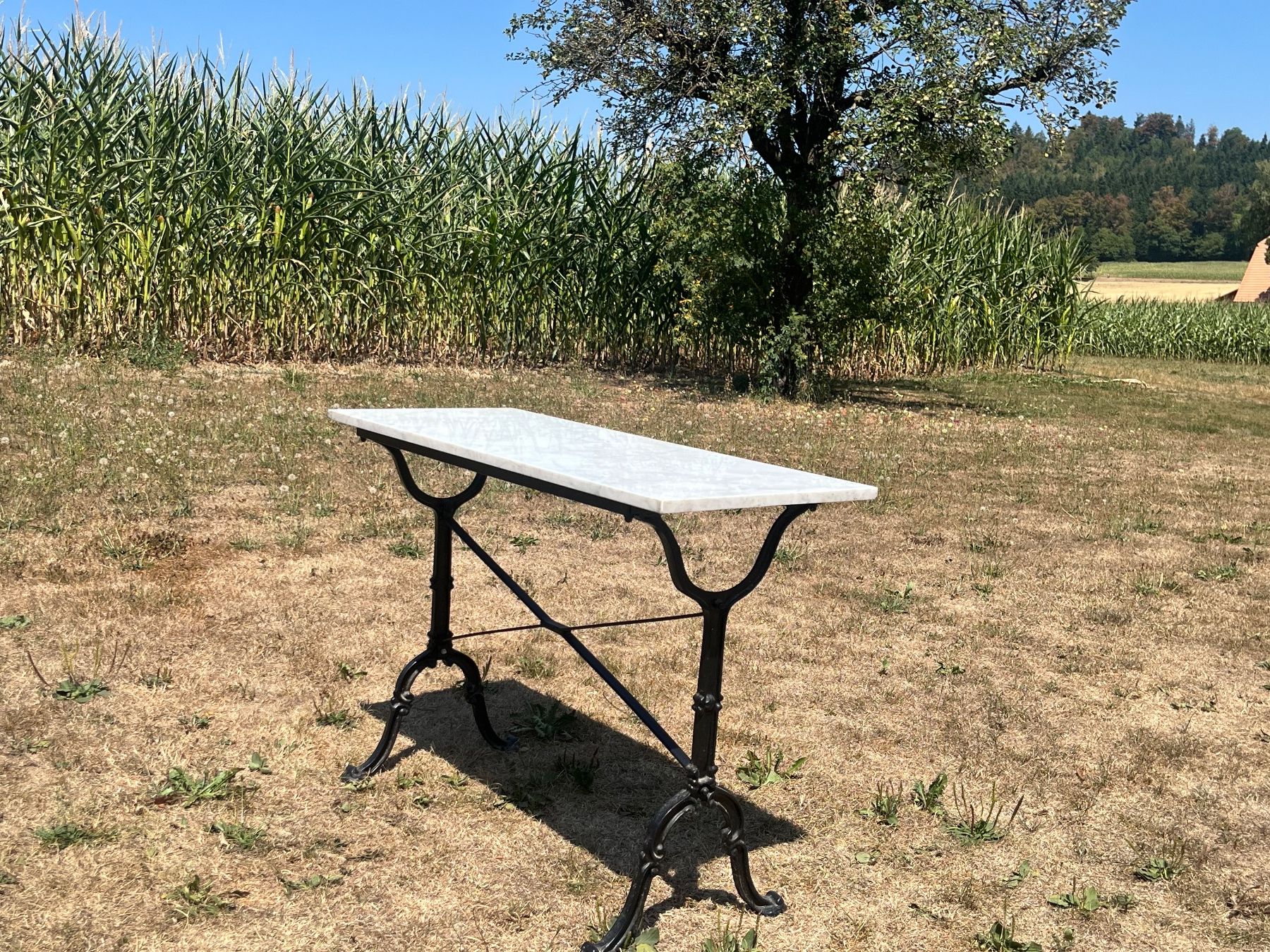 Tables: Gartentisch  mit Marmorplatte – D'occasion à Allmendingen b. BE par juair 7