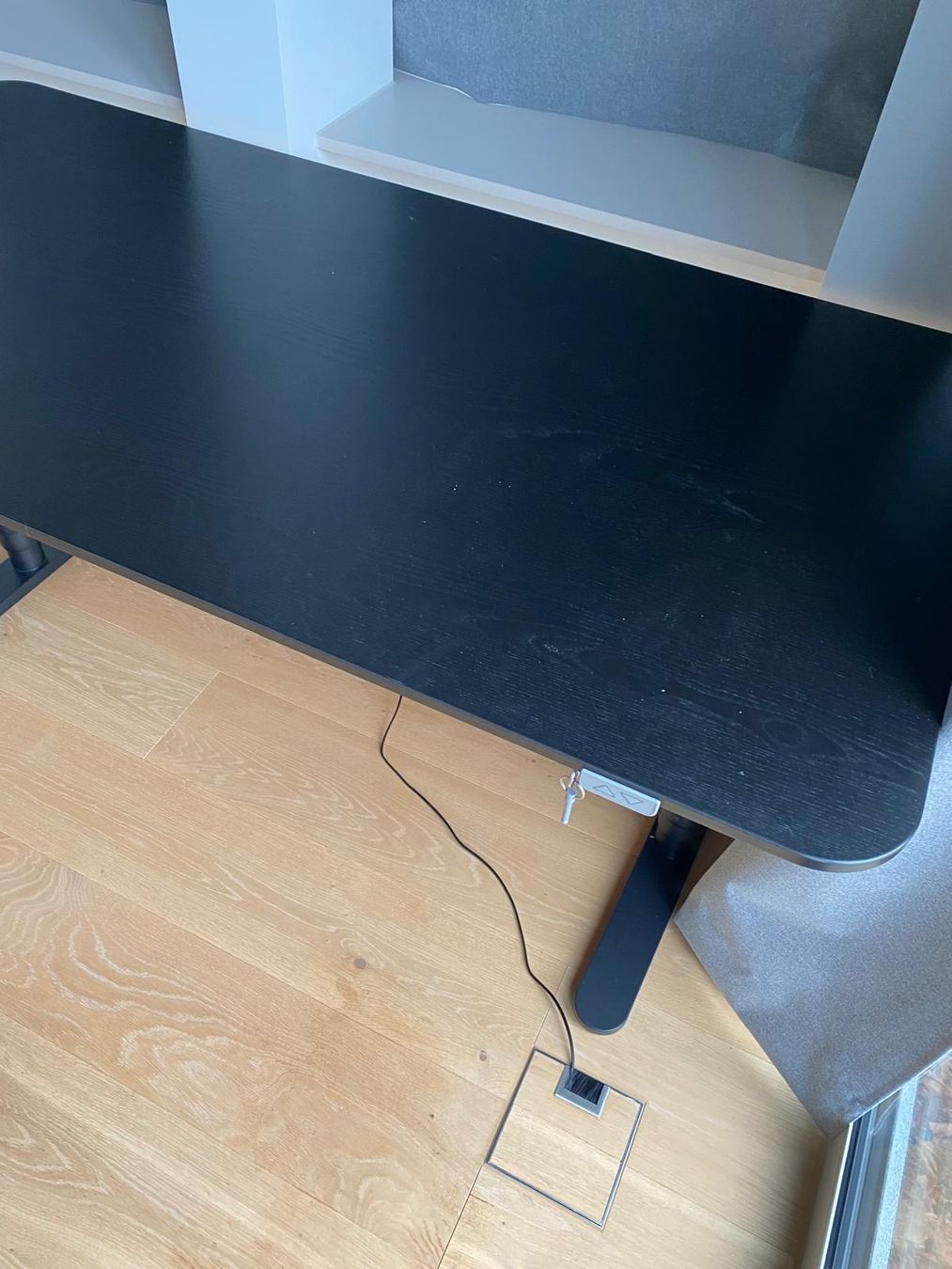 Ikea Scrivanie: Pult und Korpus schwarz – Usato da Oberrohrdorf venduto da Anuschka5 1