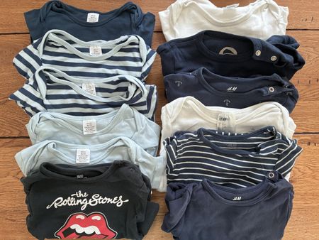 12 Babybodies Gr. 86/92 (11x lang, 1x kurz)