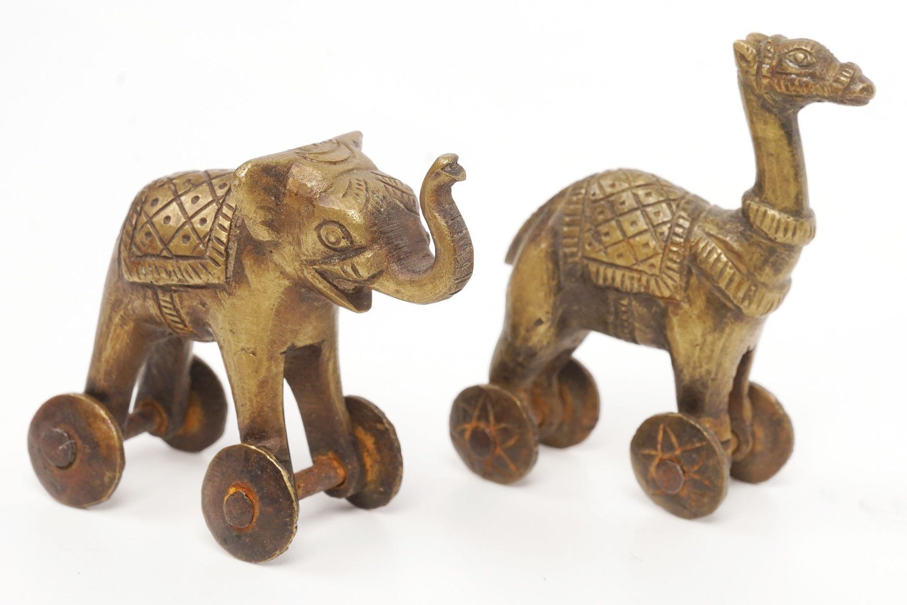 Statuette: 2 kleine Messingfiguren Elefant und Kamel – Usato da Buochs venduto da chicco64 3
