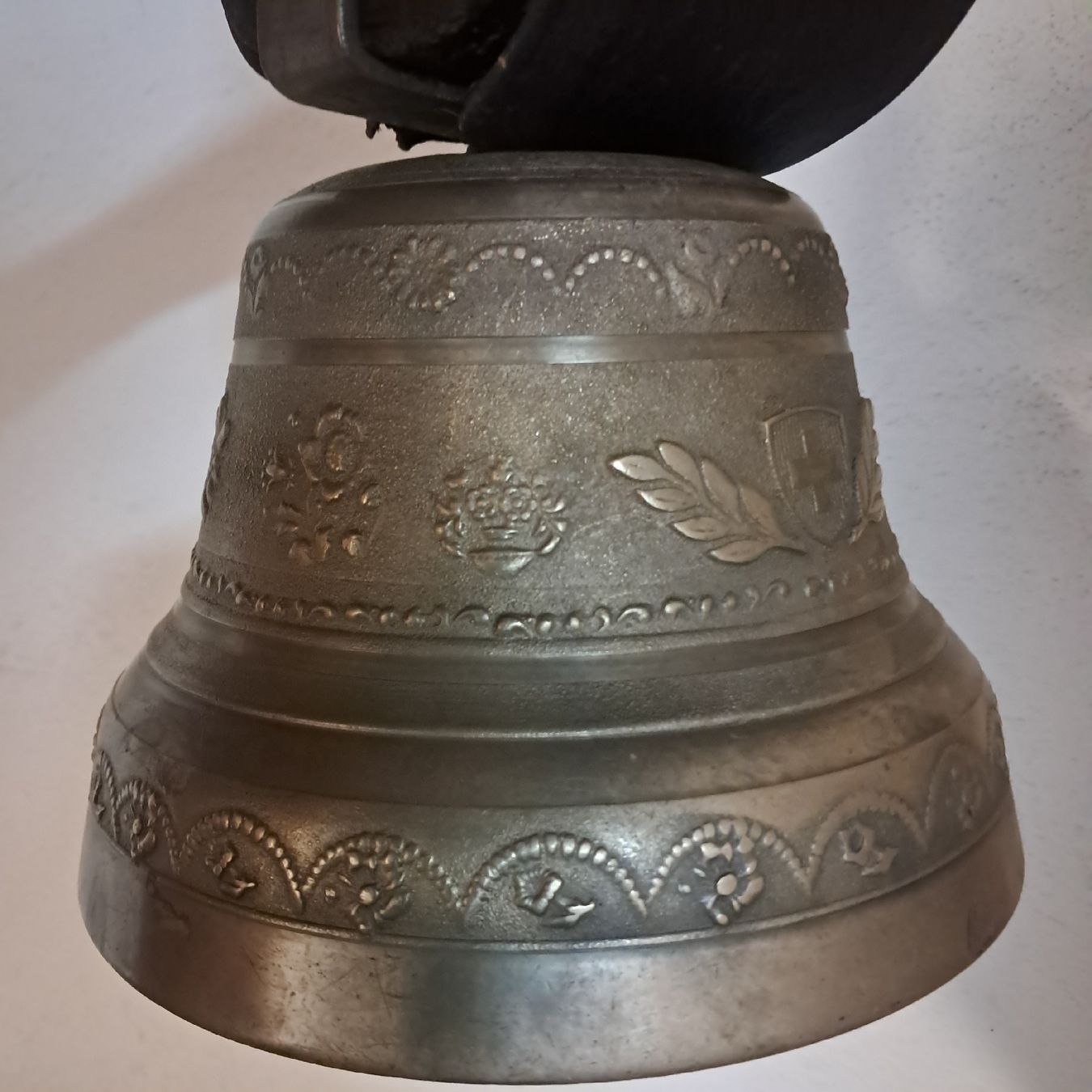 Campanacci mucche: ALTE BERGER BÄRAU GLOCKE  – Usato da Murten venduto da SHETHOF 6